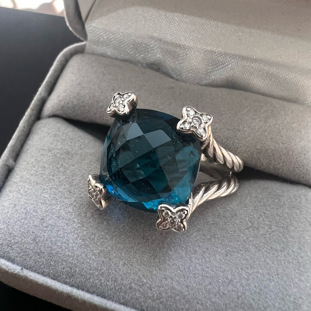David Yurman Silver Cushion On Point 14MM Blue Topaz & Diamonds Ring Siz…